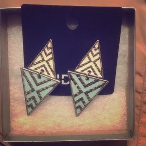 Divided h&m earrings